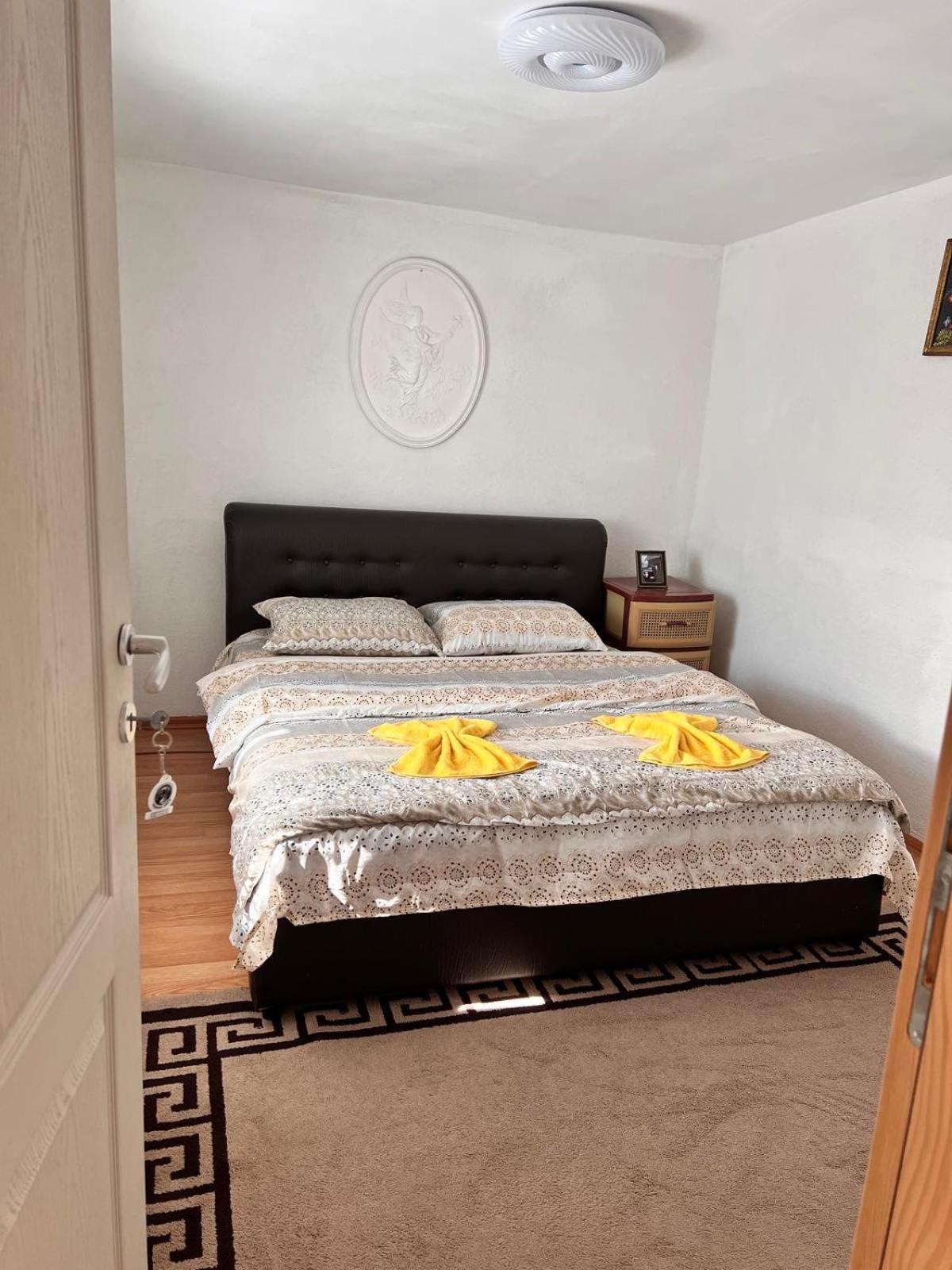 Guest House Guri Vuthaj Zewnętrze zdjęcie