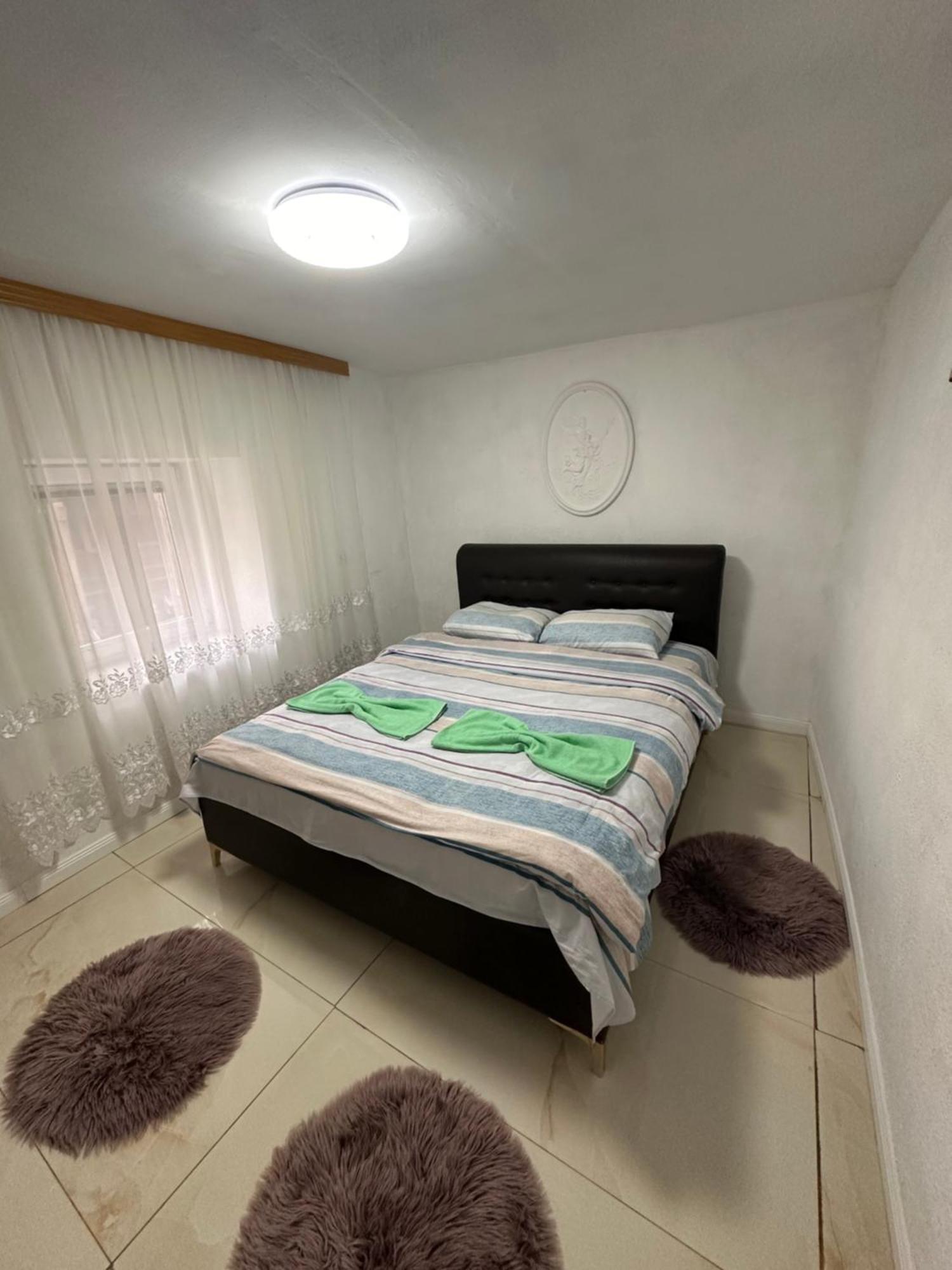 Guest House Guri Vuthaj Zewnętrze zdjęcie